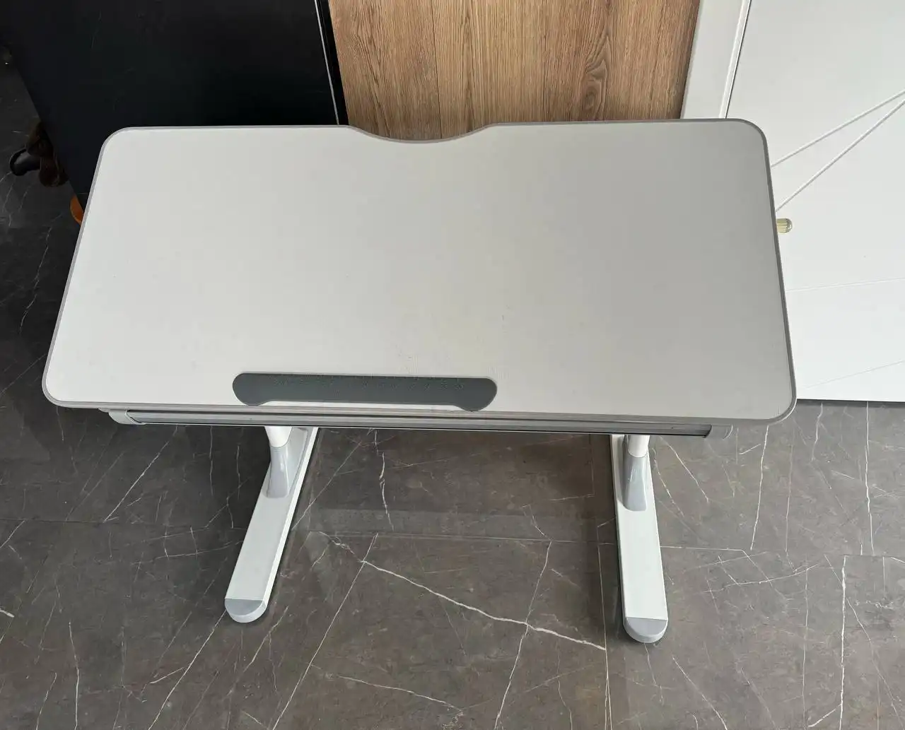 Растущая парта отличного состояния