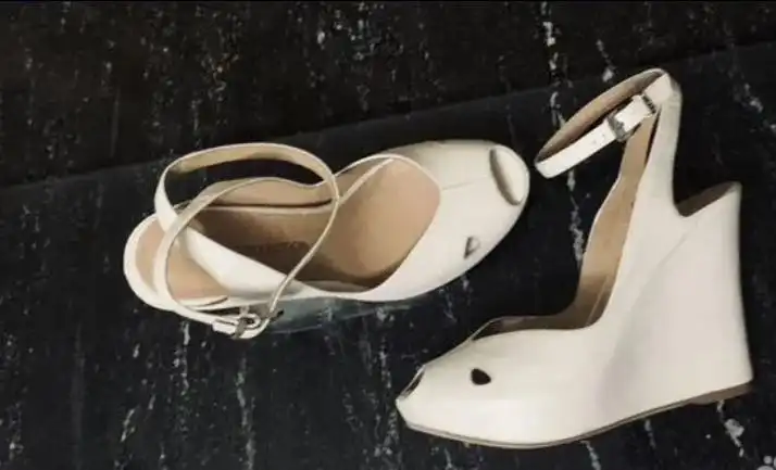 Босоножки из натуральной кожи, состояние новых