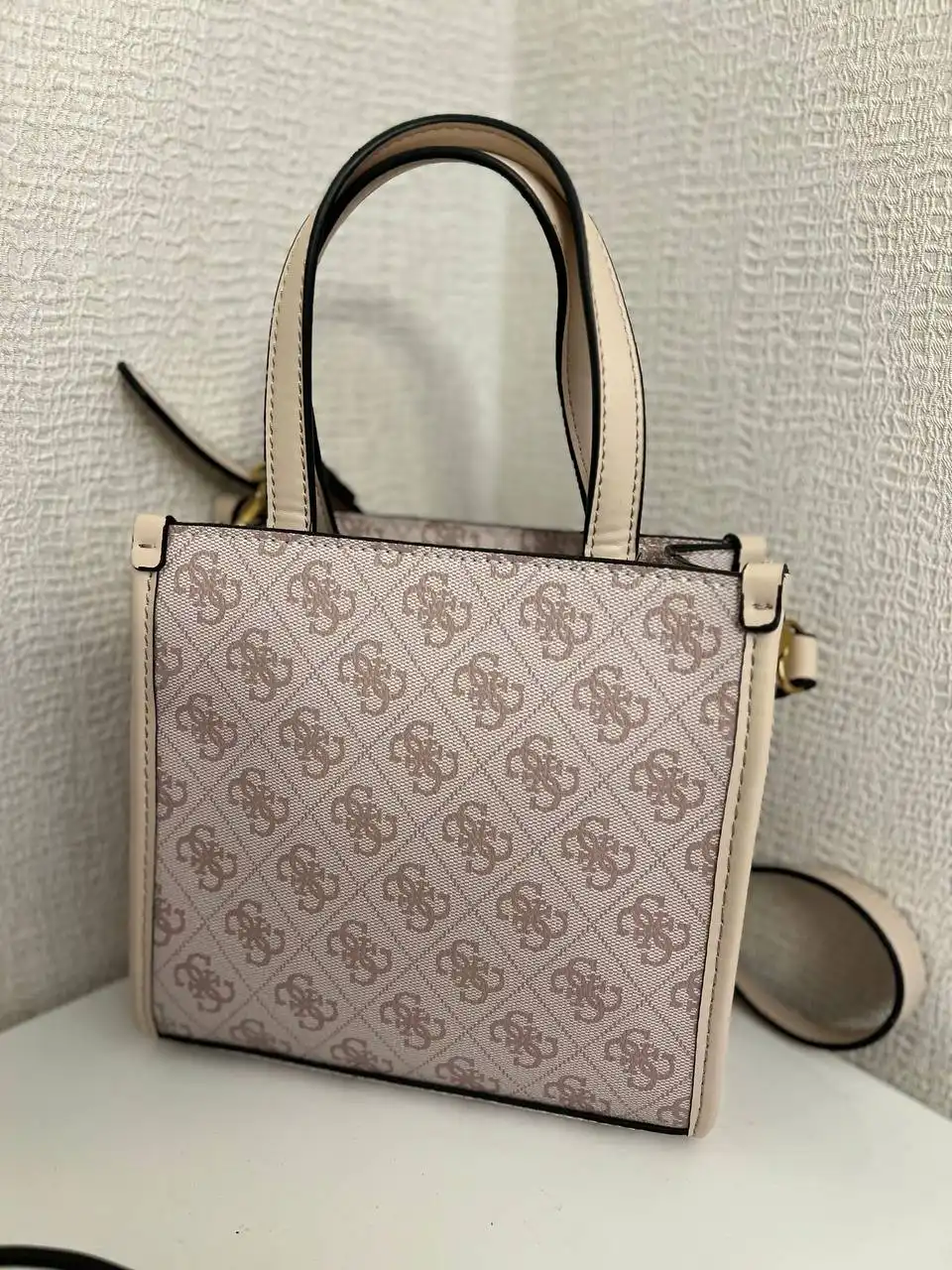 Сумка Guess оригинал