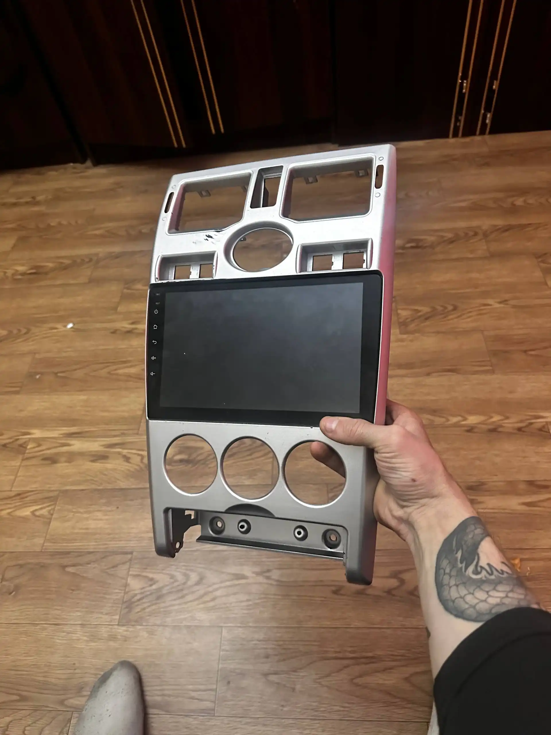 Продам магнитолу с GPS