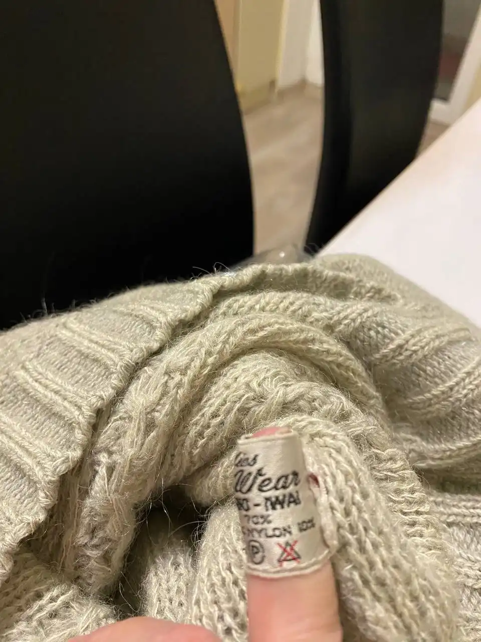 Продам свитер размер 50 - Одежда в Калининград