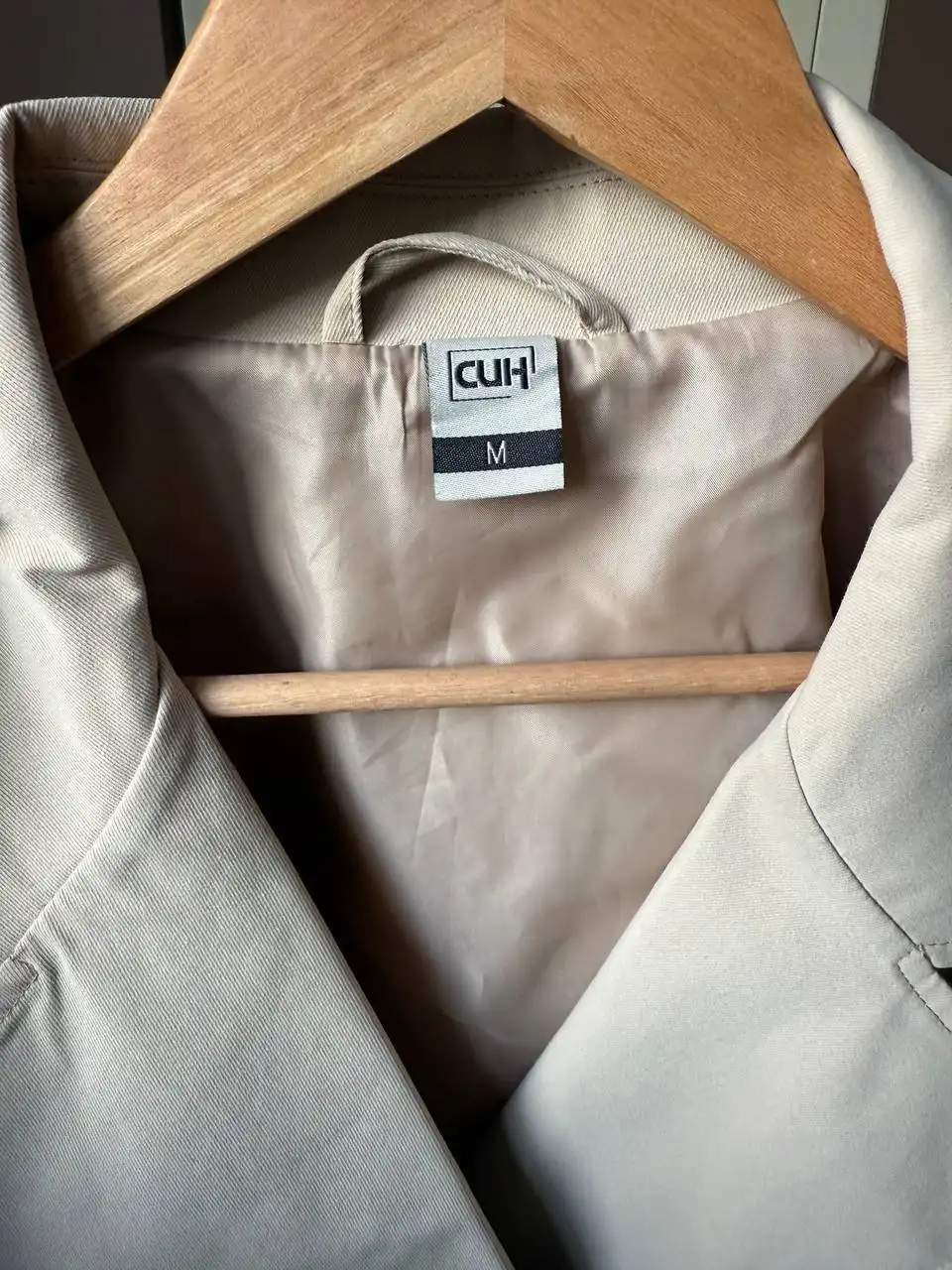 Укороченный тренч Sinsay и джинсы Vilet - Верхняя одежда и джинсы (Одежда) в Калининград