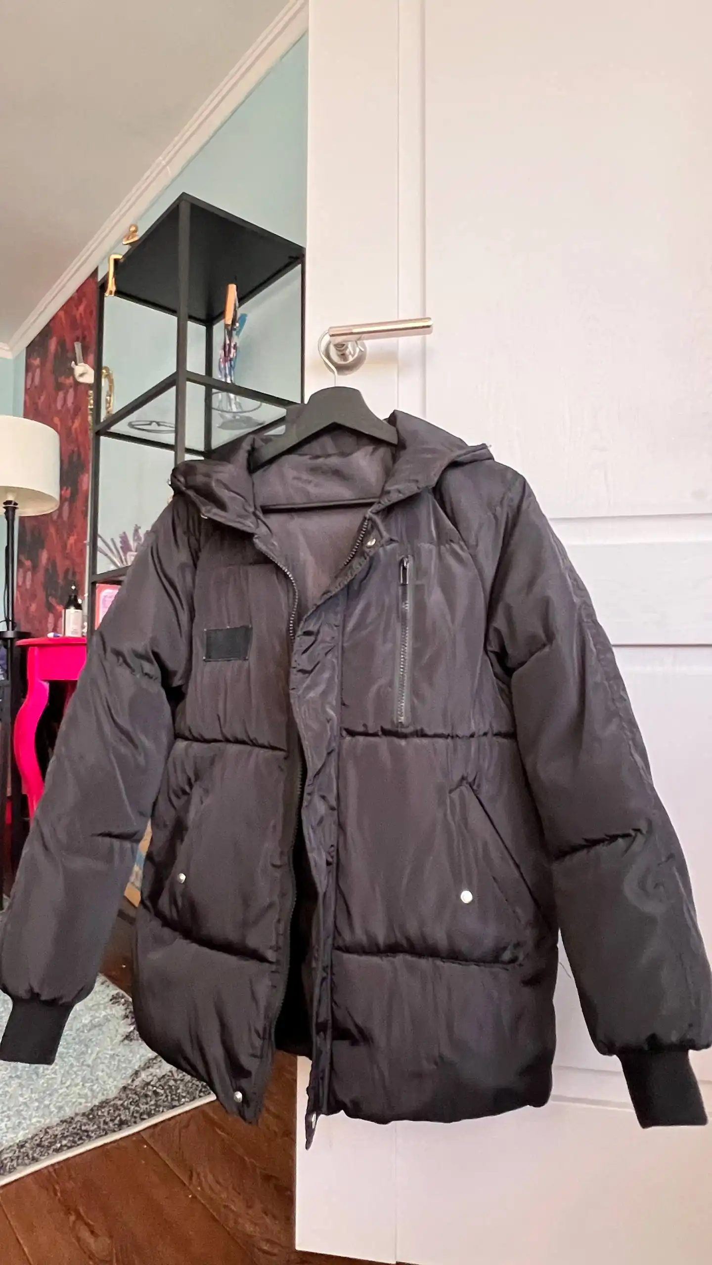 Куртка черная на синтепоне для девочки-подростка - Детская одежда (Одежда) в Калининград