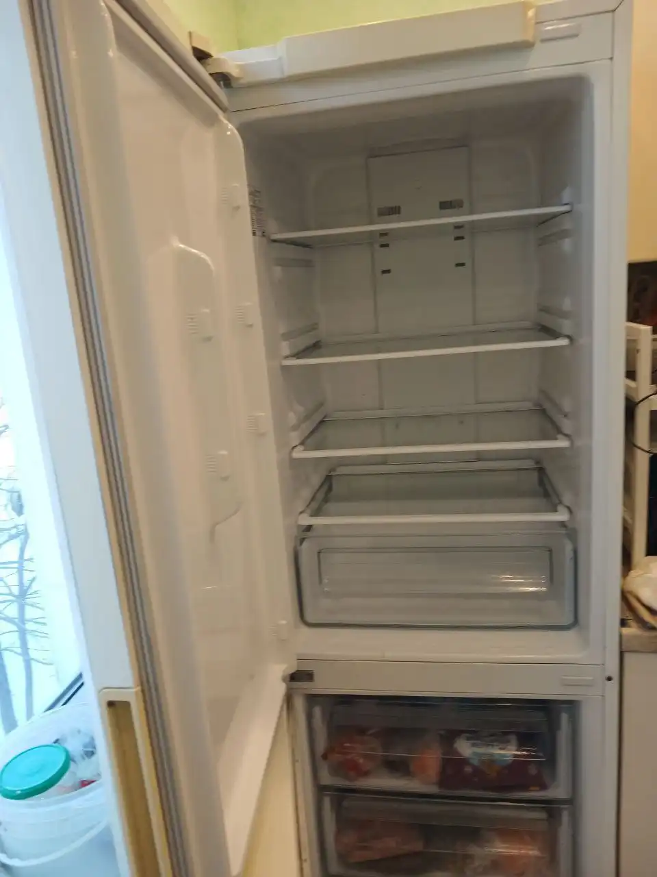 Холодильник Самсунг рабочий - Барахолка в Балтийск