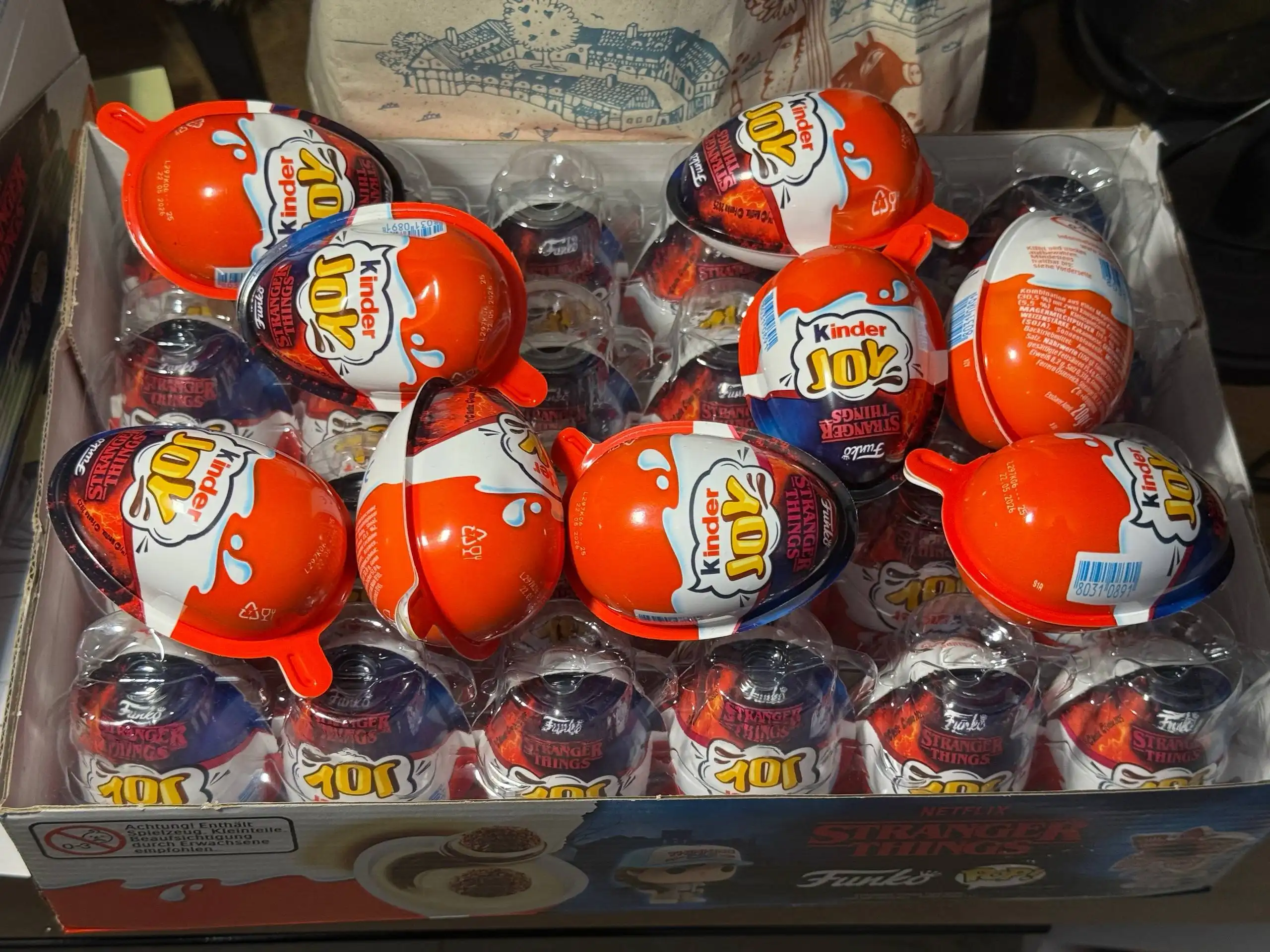 Kinder Joy Stranger Things - Барахолка в Калининград