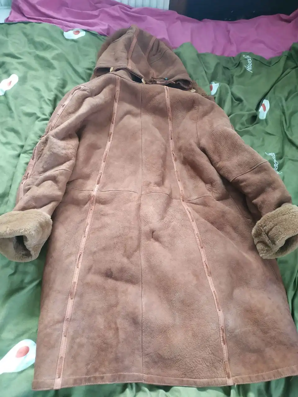 Натуральная дублёнка с недостатком - Одежда в Калининград