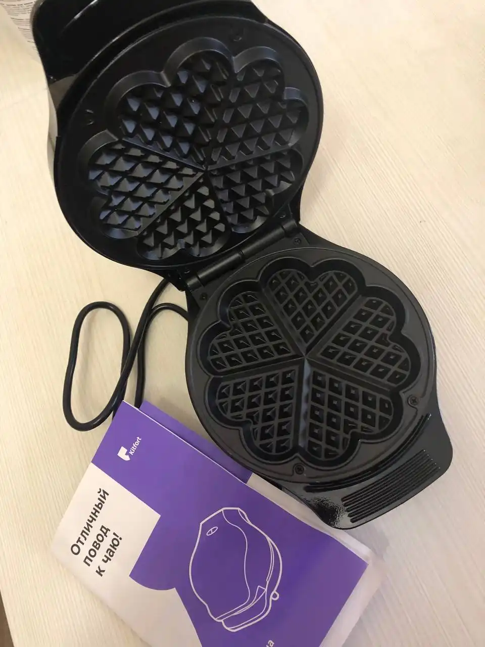 Продам вафельницу Kitfort KT-1664 - Кухонная техника (Для дома и дачи) в Калининград