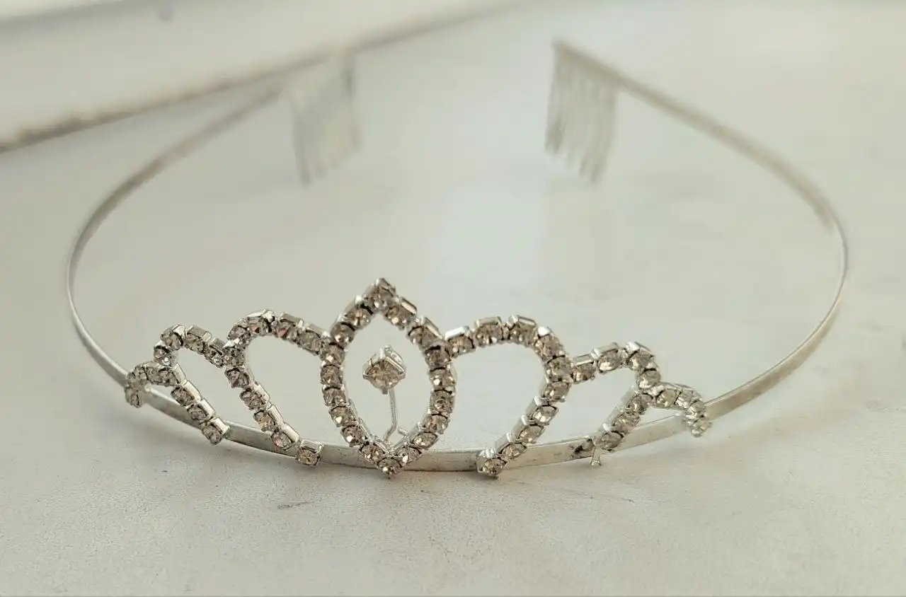 Диадема для девочки/женская - Барахолка в Калининград