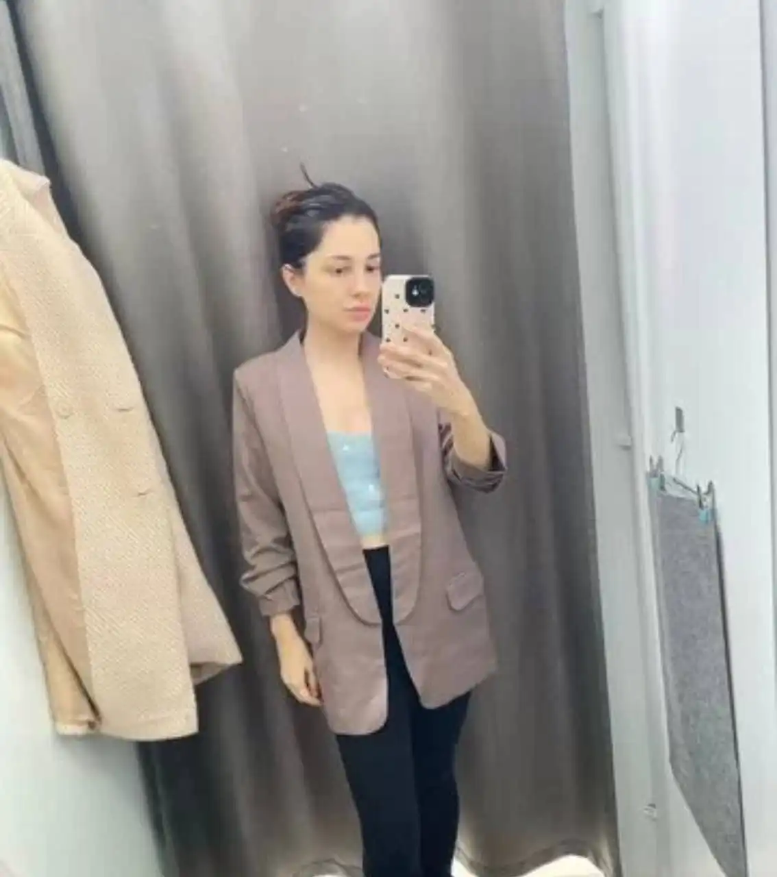 Продажа нового пиджака, размер С - Одежда в Калининград