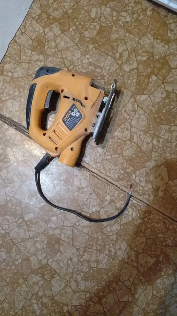 Продам рабочий электрический лобзик - Барахолка в Калининград