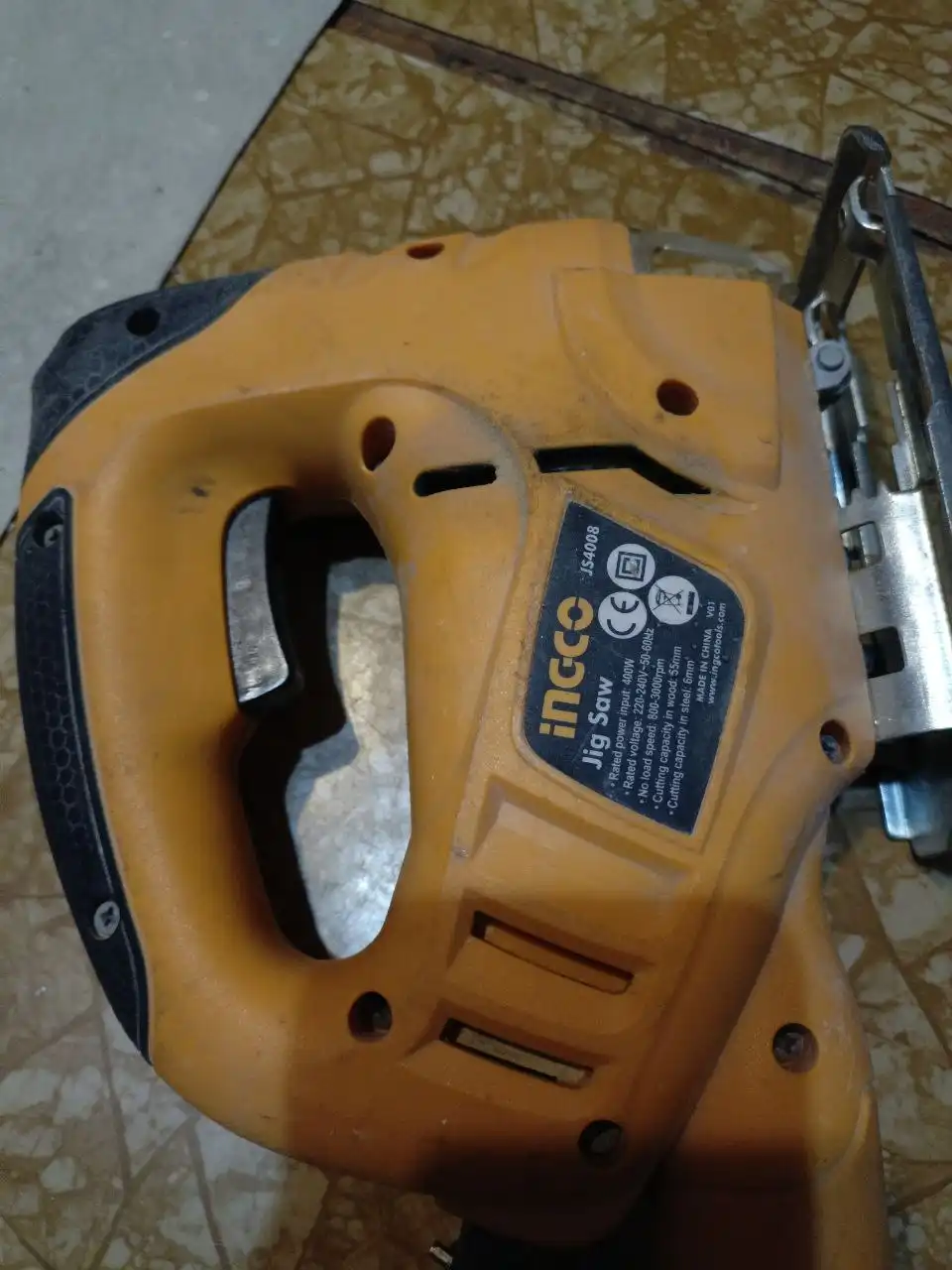 Продам рабочий электрический лобзик - Электроинструменты (Барахолка) в Калининград