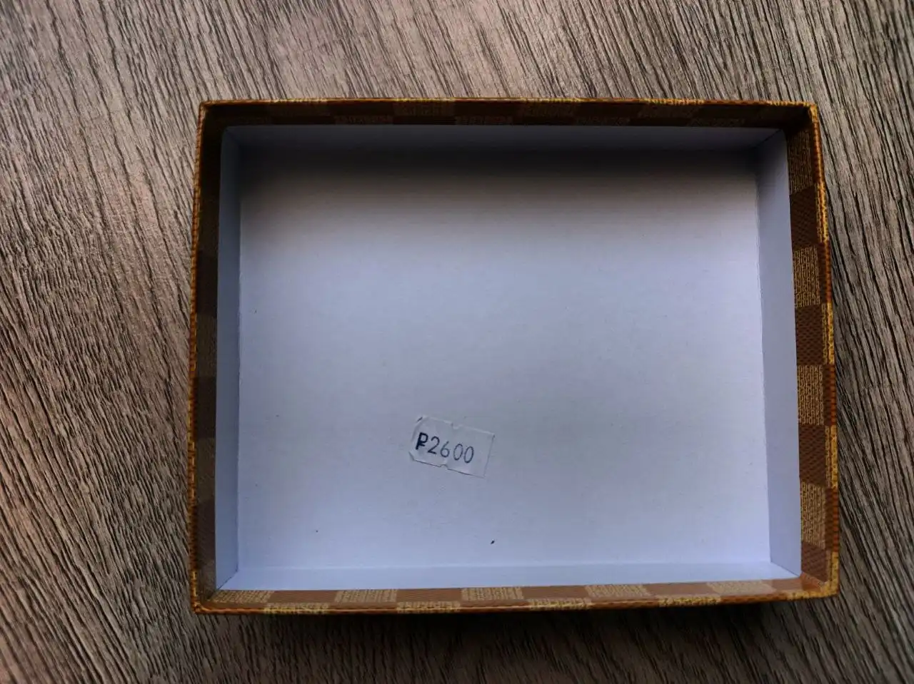 Продам кошелёк из телячьей лакированной кожи CANEVO - Барахолка в Калининград