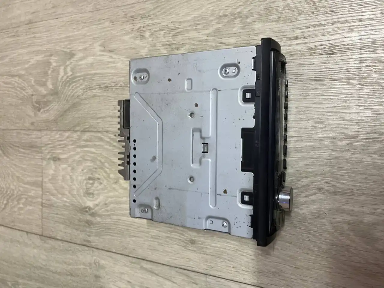 Продажа магнитолы и противотуманной фары на Ford Focus 1 2005 - Автозапчасти (Запчасти) в Калининград