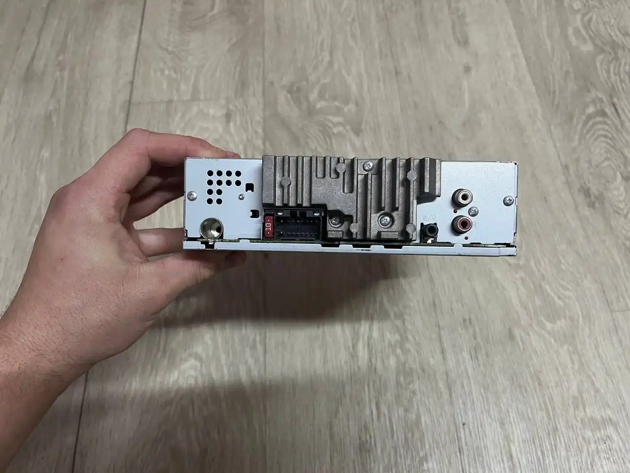 Продажа магнитолы и противотуманной фары на Ford Focus 1 2005 - Автозапчасти (Запчасти) в Калининград