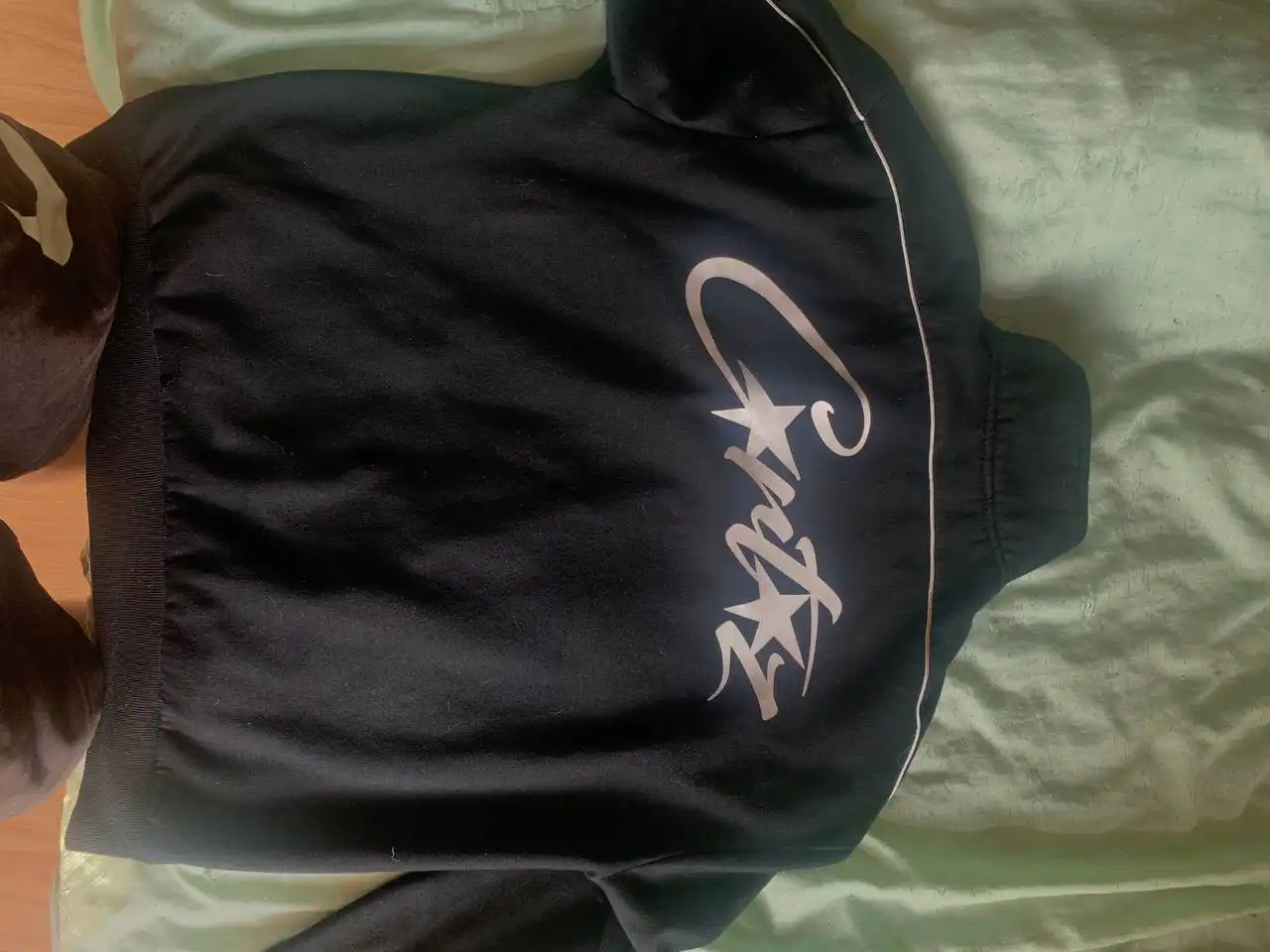 Куртка по 2000 размер XL - Верхняя одежда (Одежда) в Калининград