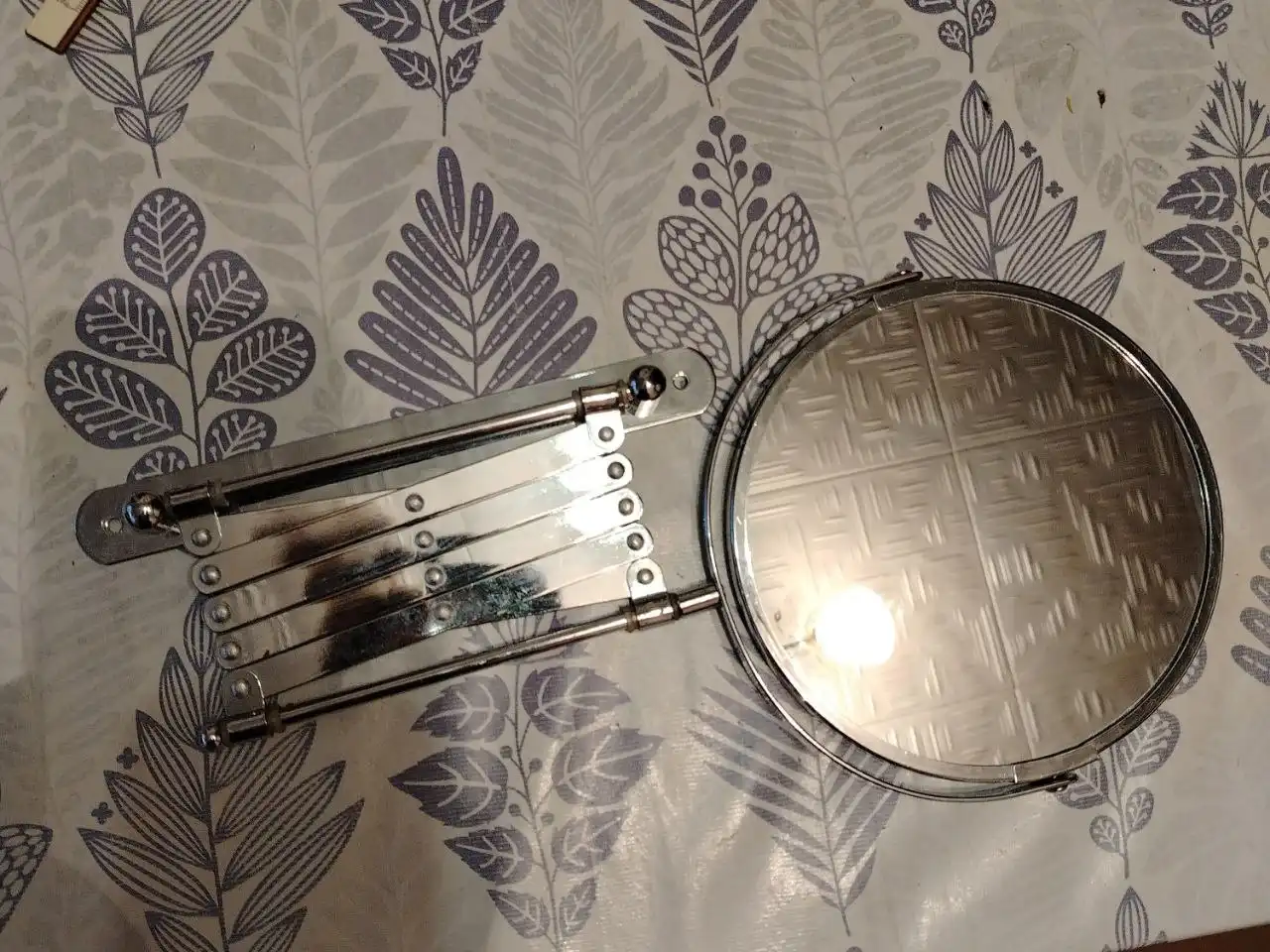 Продам зеркало косметическое - Зеркала косметические (Красота и здоровье) в Калининград