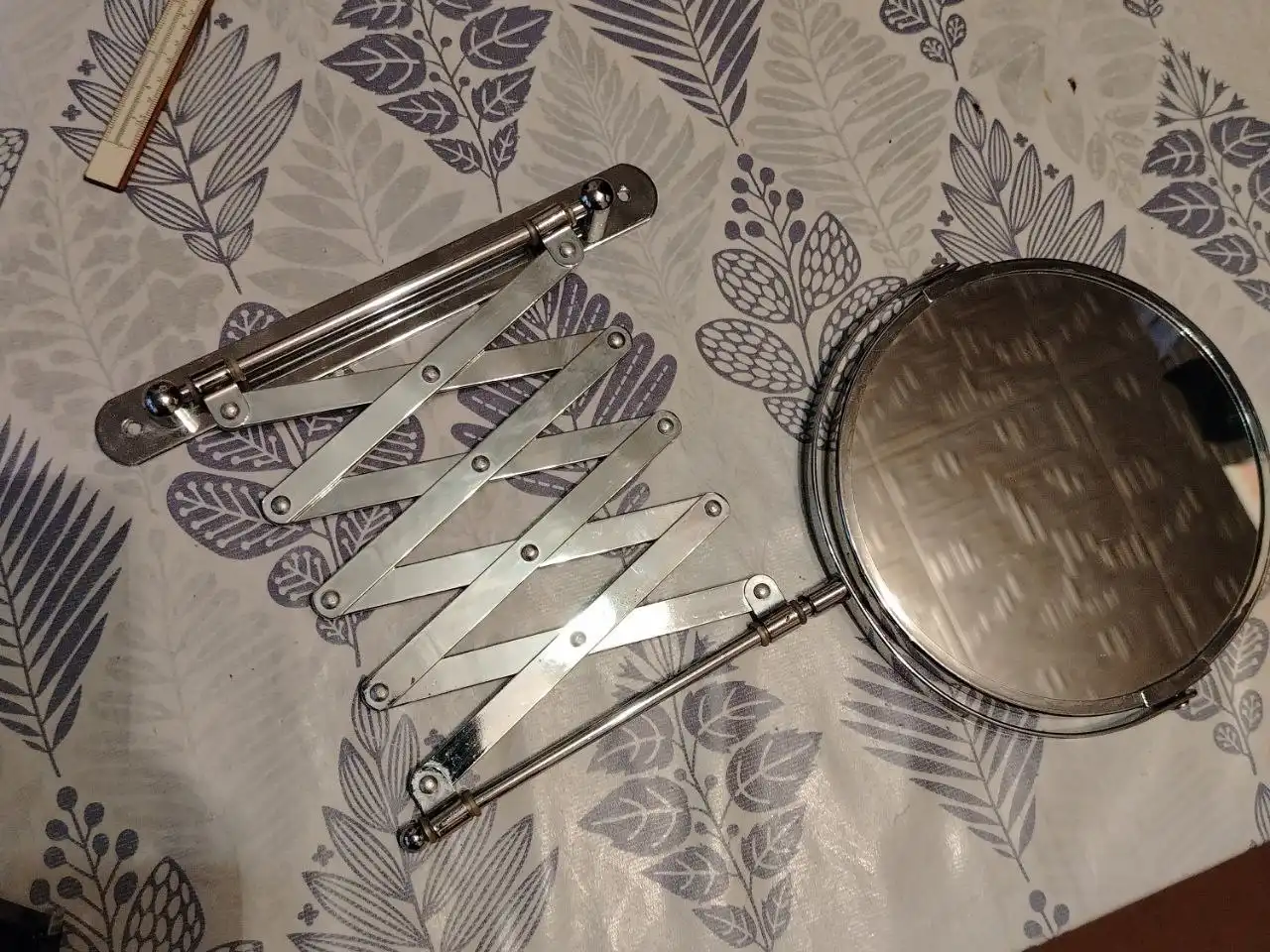 Продам зеркало косметическое - Зеркала косметические (Красота и здоровье) в Калининград