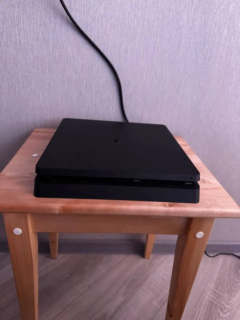 Продам PlayStation 4 на 1 ТБ - Игровые консоли (Электроника) в Калининград