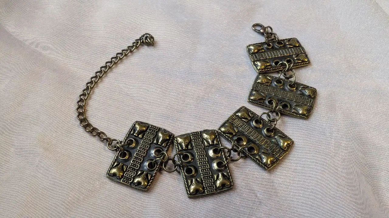 Продажа серег и браслета - Бижутерия (Барахолка) в Калининград