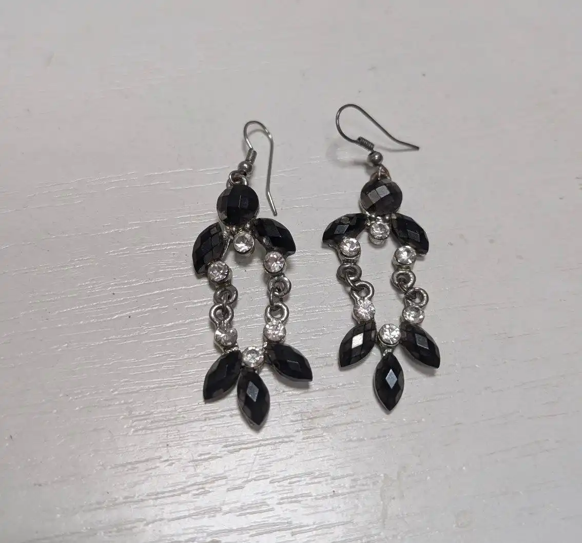 Продажа серег и браслета - Бижутерия (Барахолка) в Калининград