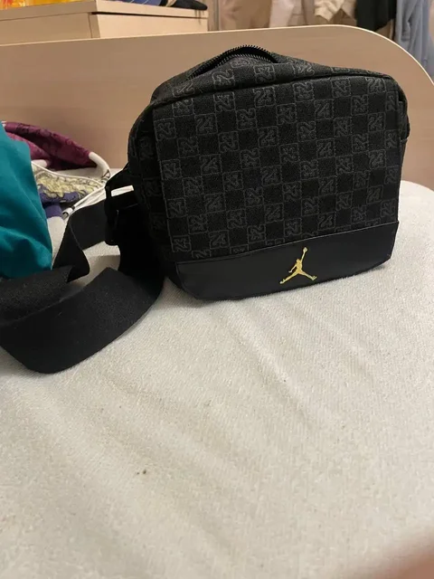 Сумка и кофты размер XL - Барахолка в Калининград