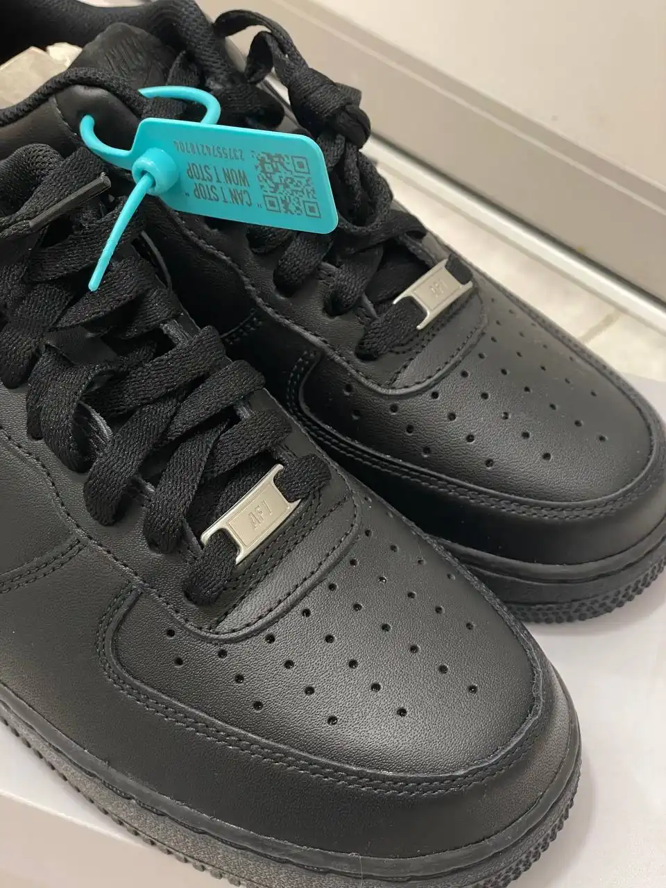 Оригинальные кроссовки Forse с сертификатом - Обувь (Одежда) в Калининград