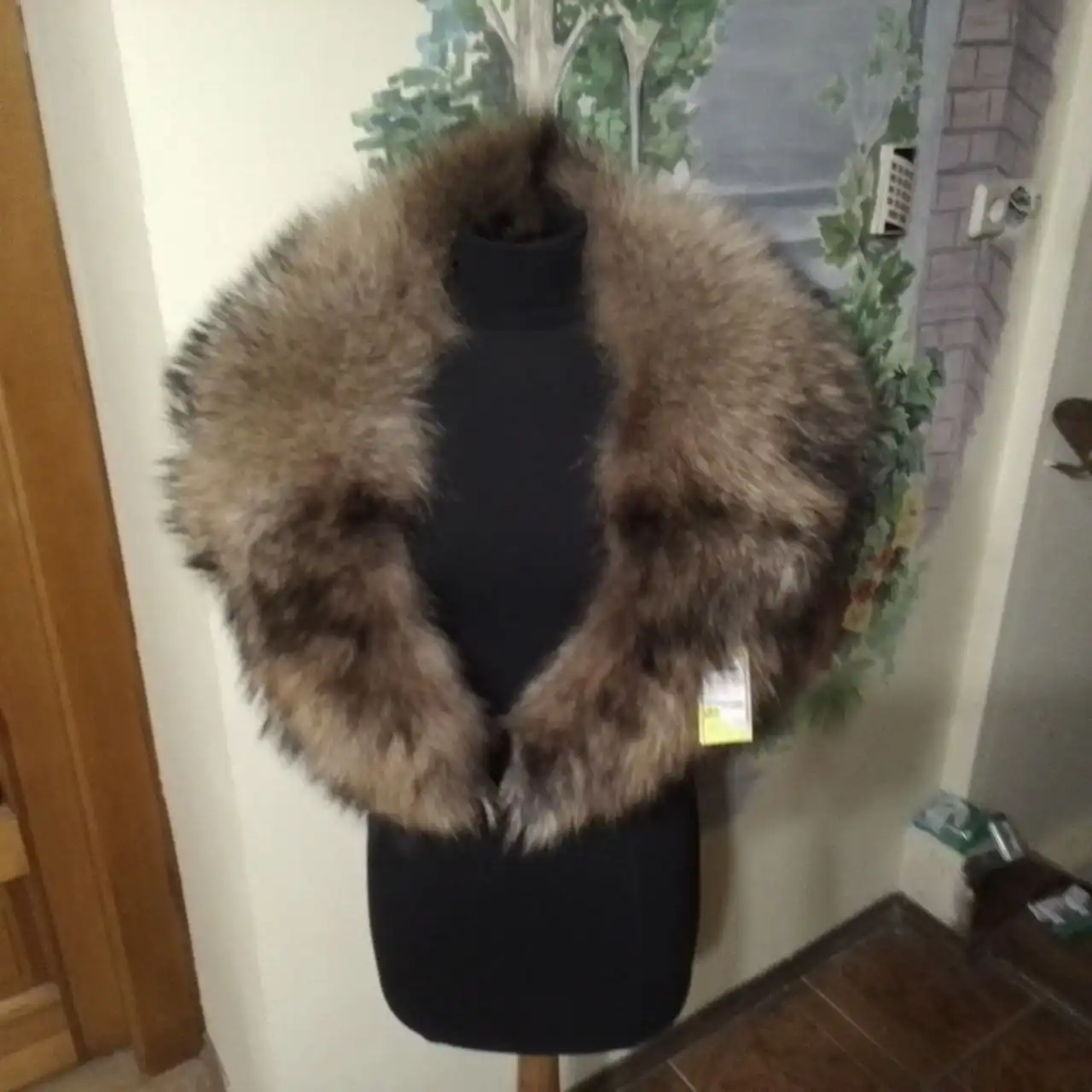 Воротник из меха енота - Аксессуары (Одежда) в Калининград