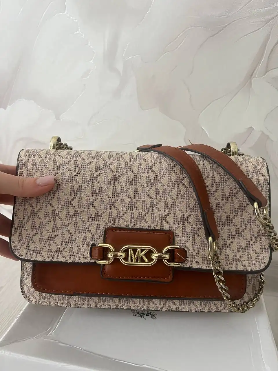 Продажа брендовых сумок - Сумки (Одежда) в Калининград