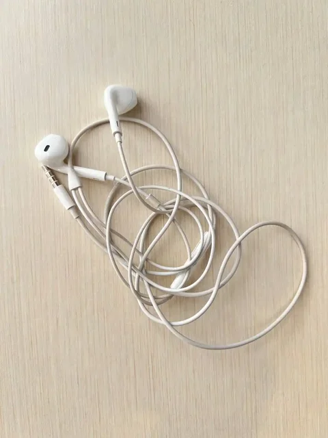 Наушники Apple EarPods 3.5 мм оригинал - Аудиотехника в Калининград