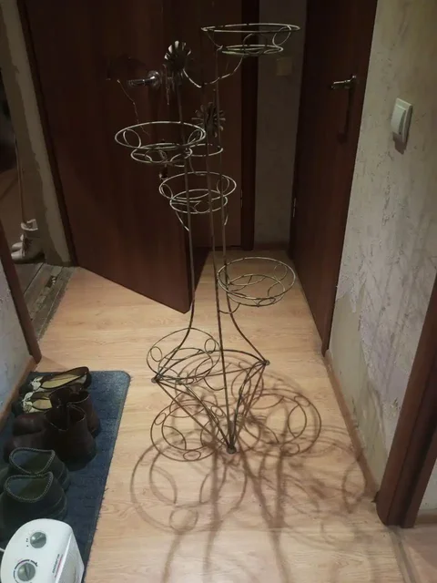 Продам стойку для цветов - Барахолка в Калининград