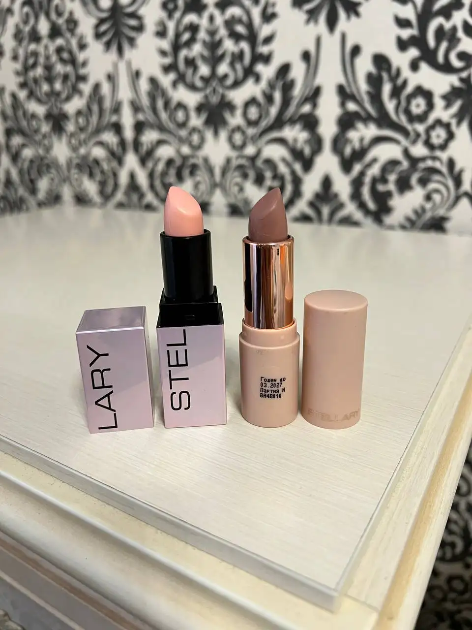Продам две помады Stellary - Косметика (Красота и здоровье) в Калининград