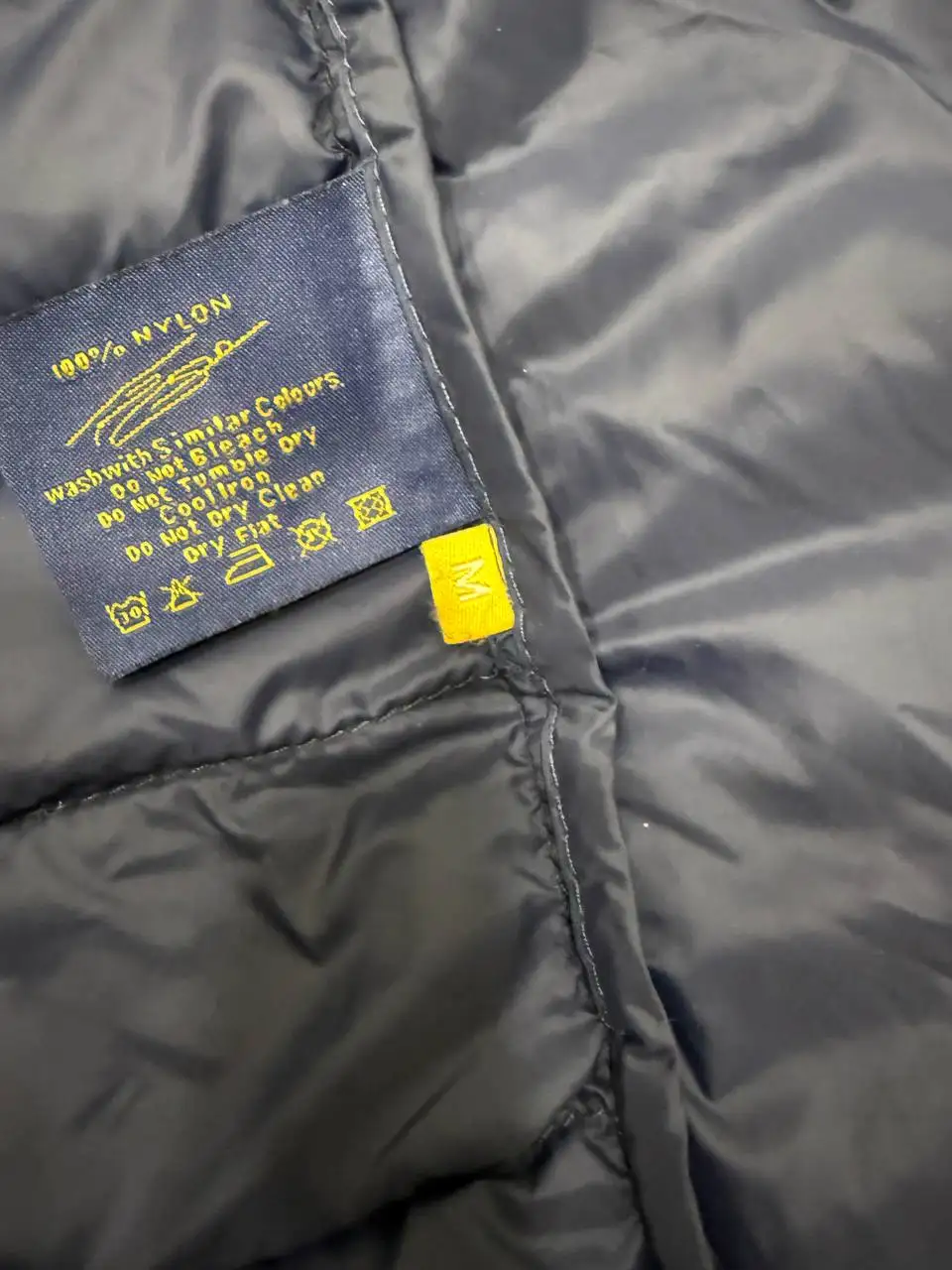 Куртка осень-весна размер М - Верхняя одежда (Одежда) в Калининград