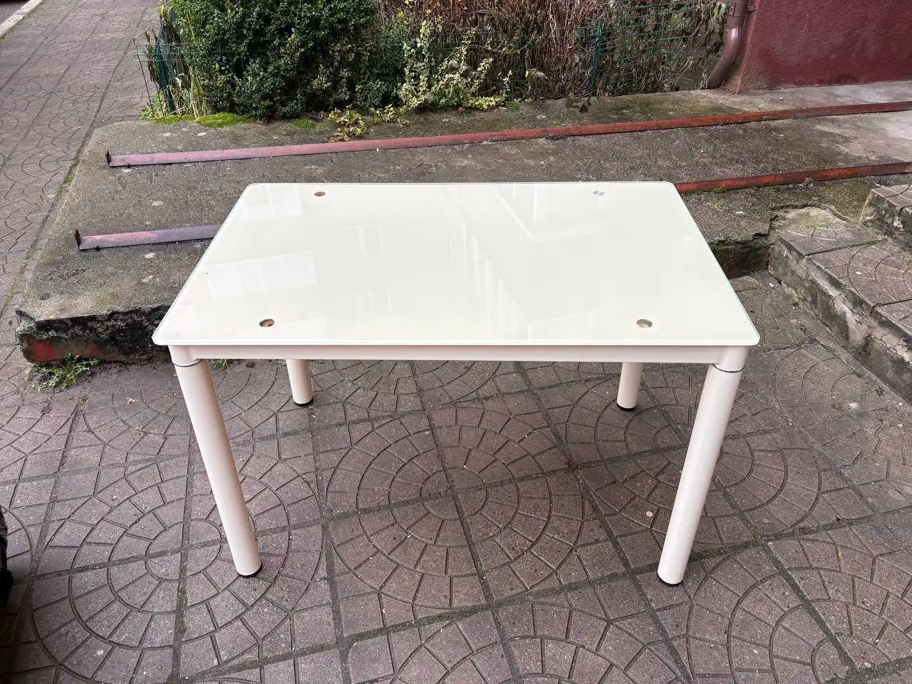 Продам стол в хорошем состоянии - Мебель (Барахолка) в Калининград