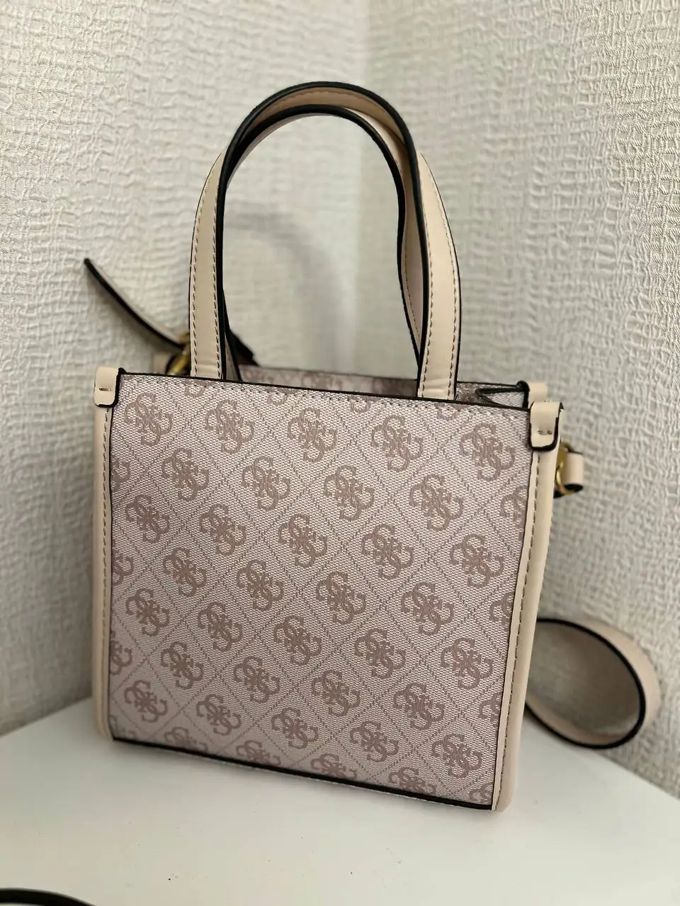 Сумка Guess оригинал - Сумки (Одежда) в Калининград