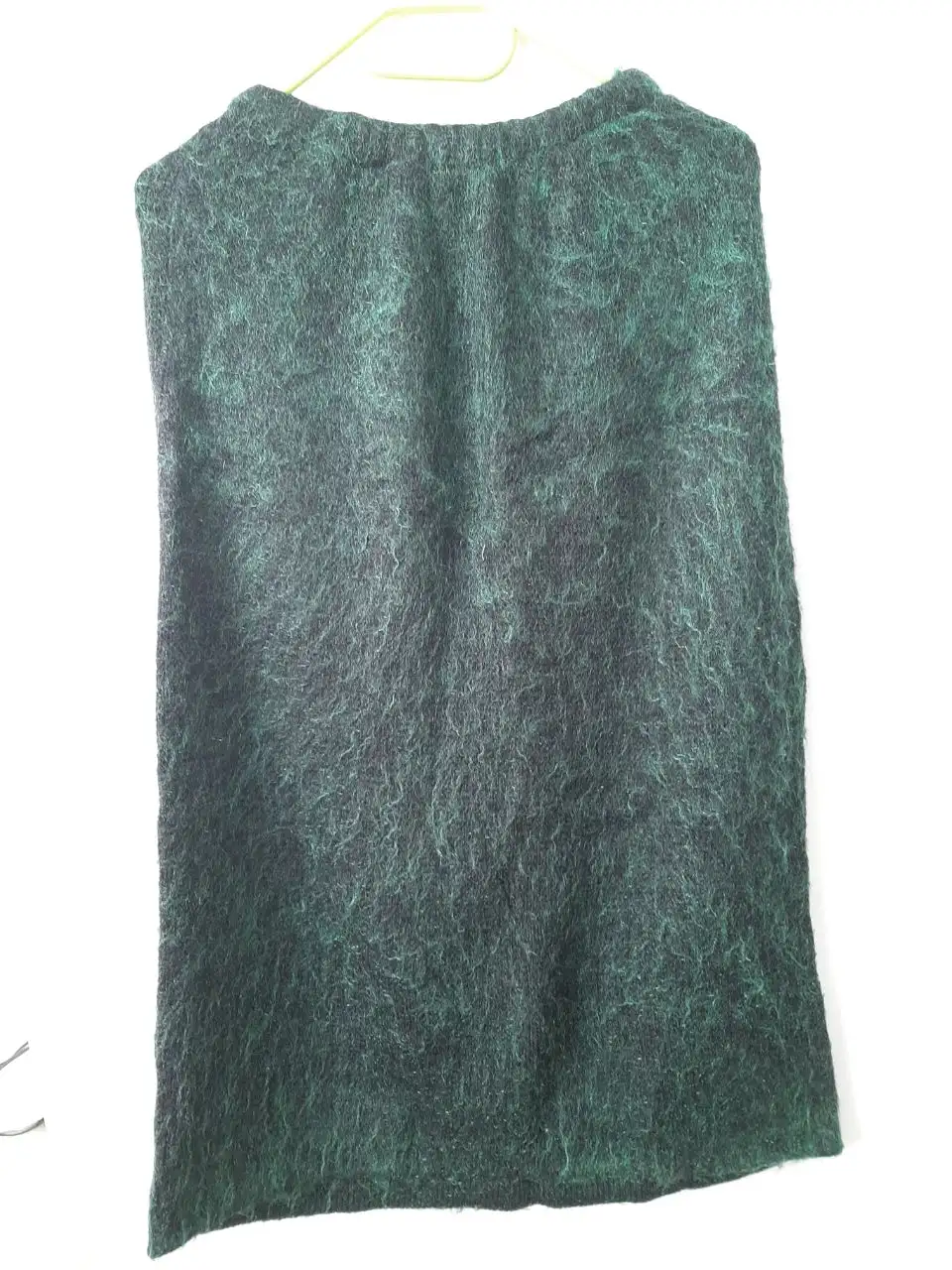 Костюм с юбкой с вышивкой и камнями - Одежда в Калининград