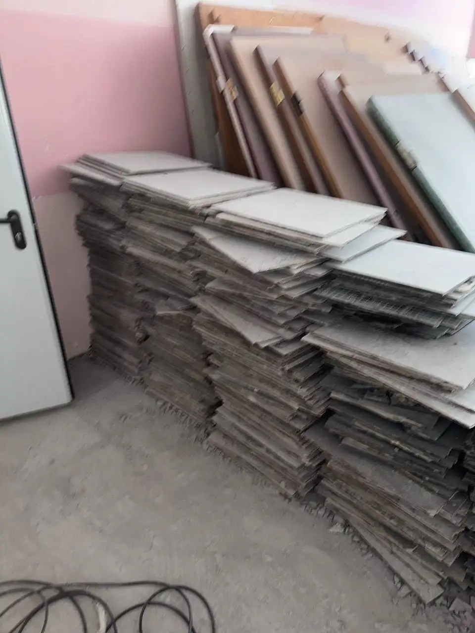 Продажа плитки и дверей в Светлогорске - Барахолка в Светлогорск