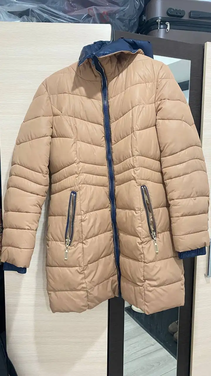 Продажа зимнего пуховика размер 46-48 - Верхняя одежда (Одежда) в Калининград