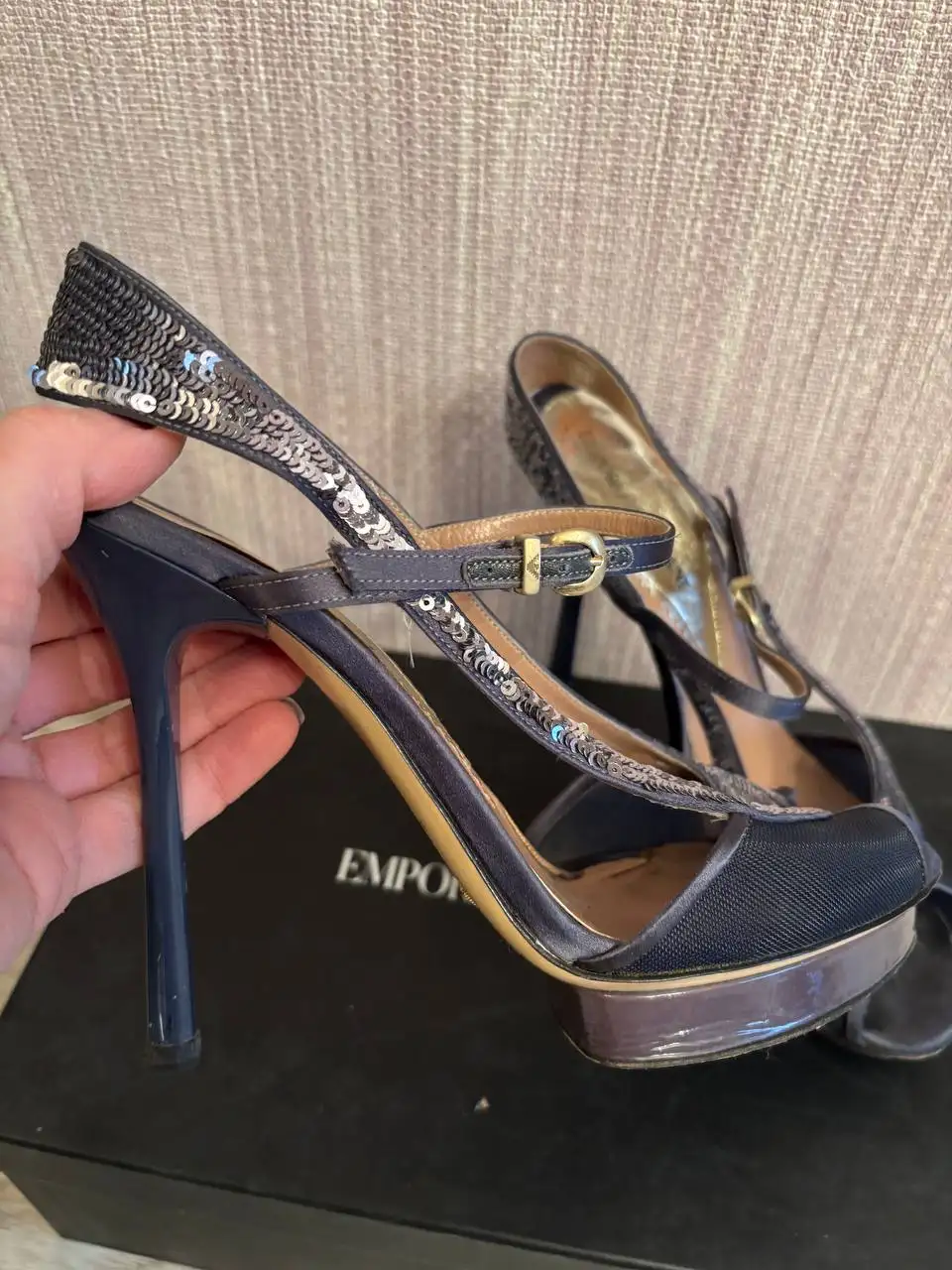 Продам туфли и платье - Одежда в Калининград