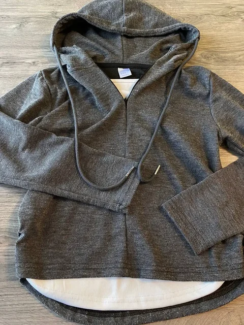 Джинсы и кофта для девочки на рост 134-140 - частное объявление в Калининград