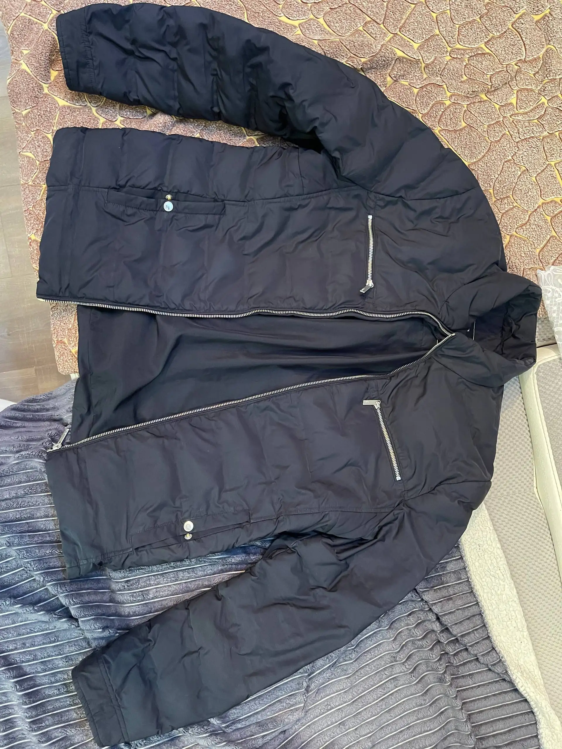 Продажа куртки и жилетки - Одежда (Барахолка) в Калининград