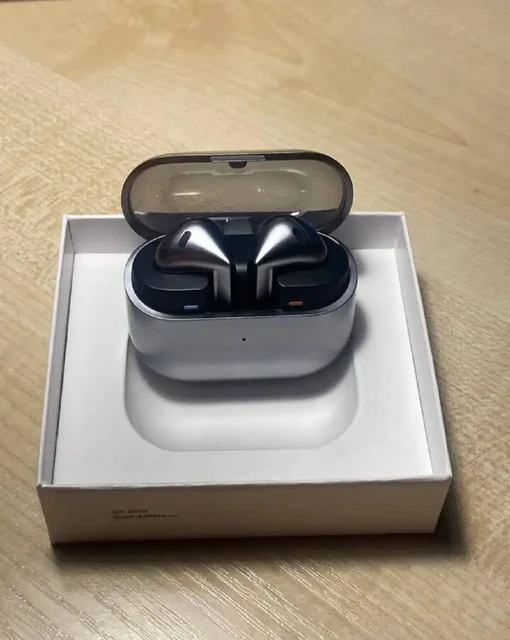 Наушники Samsung Galaxy Buds 3 - Телефоны и смартфоны в Калининград