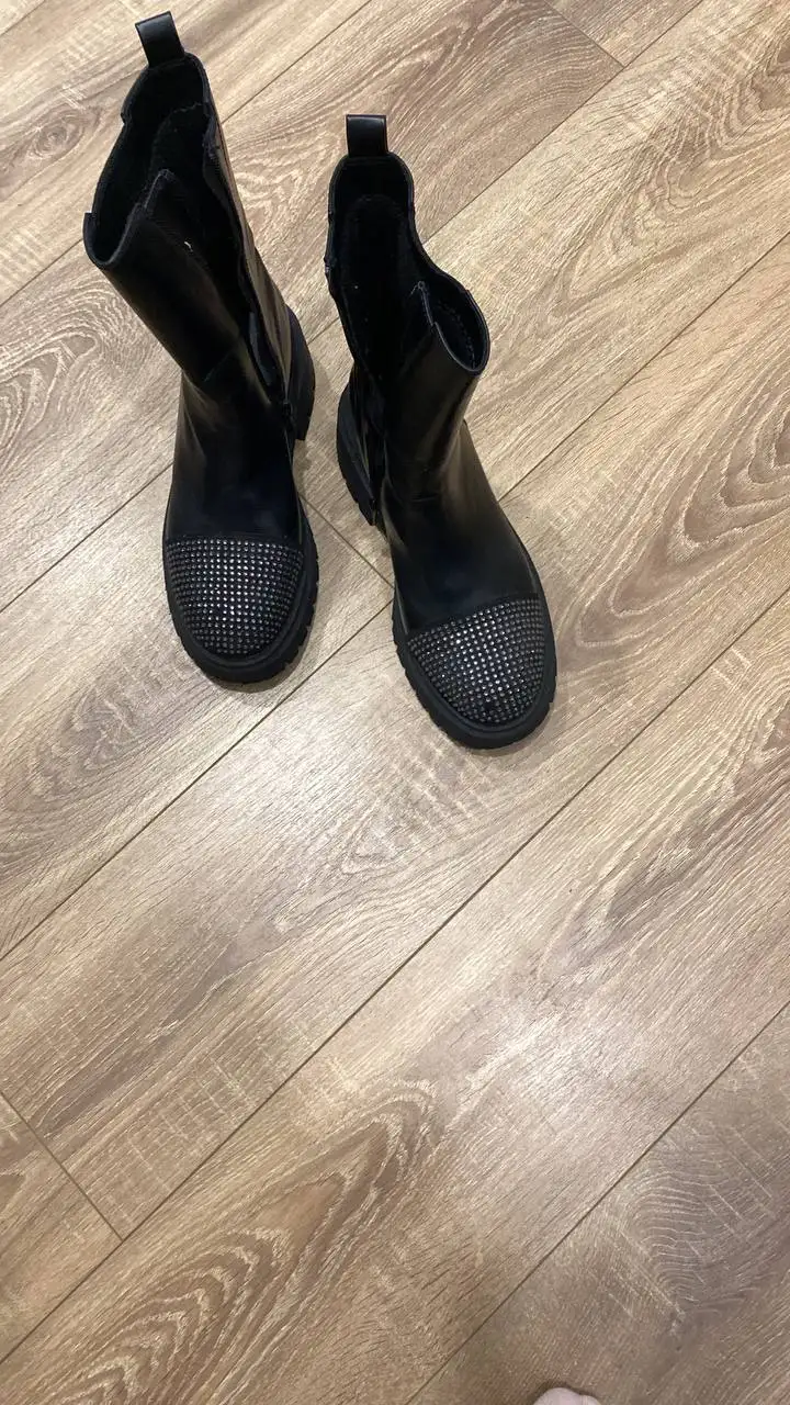 Продажа ботинок размер 40-41 - Обувь (Одежда) в Калининград