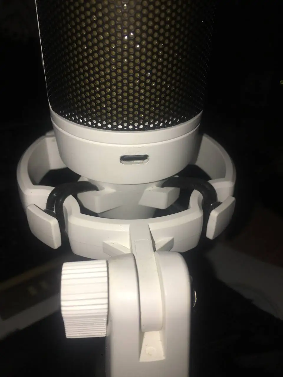 Продам USB-микрофон Fifine Ampligame AM8 с переходником Type-C - Аудиотехника (Электроника) в Калининград