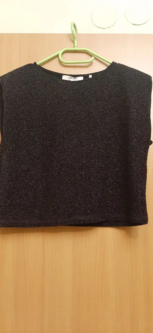 Новый костюмчик 42-44р - Одежда в Калининград