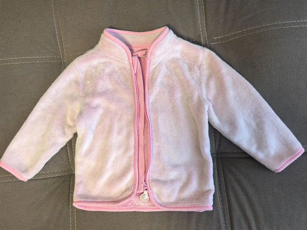 Детская верхняя одежда на девочку 2-3 лет - Одежда (Товары для детей) в Калининград