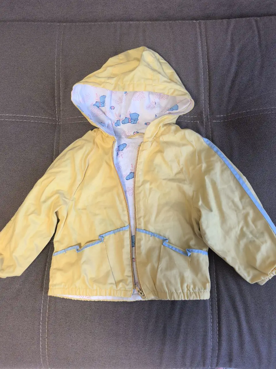 Детская верхняя одежда на девочку 2-3 лет - Одежда (Товары для детей) в Калининград