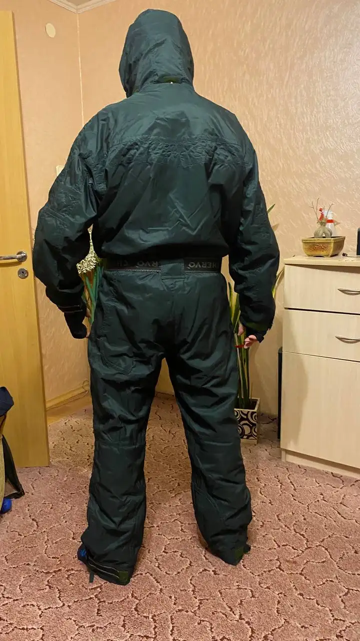 Лыжный комбинезон - Спортивная одежда (Одежда) в Калининград