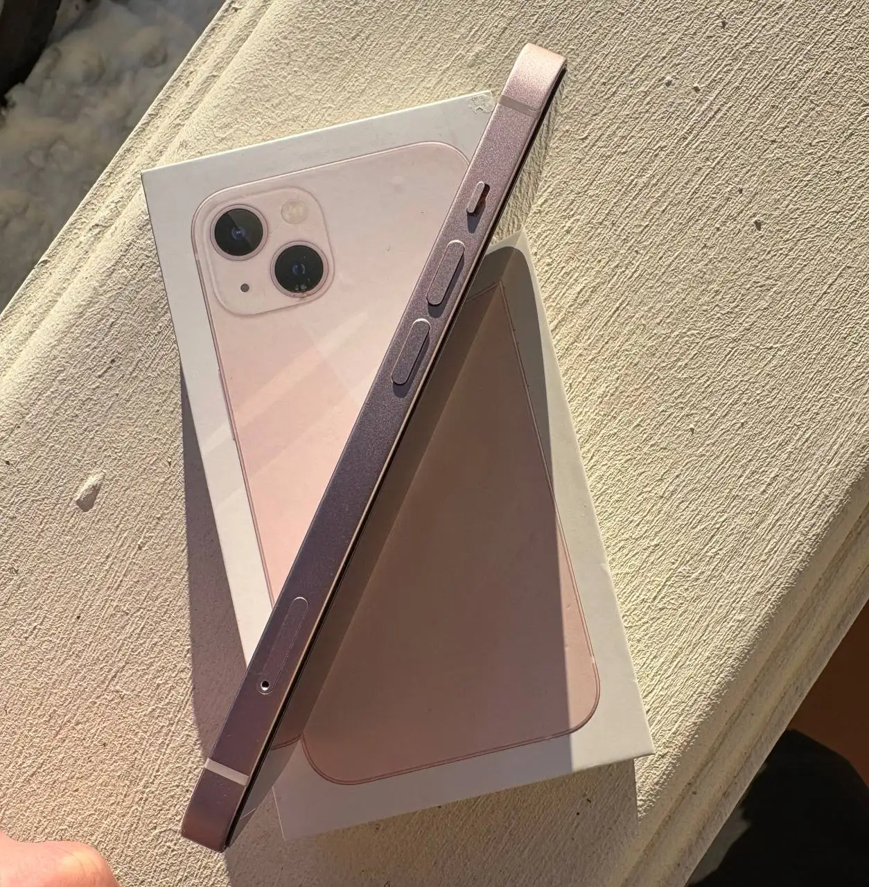 Продам iPhone 13 розовый 128GB с аксессуарами - Смартфоны (Электроника) в Калининград