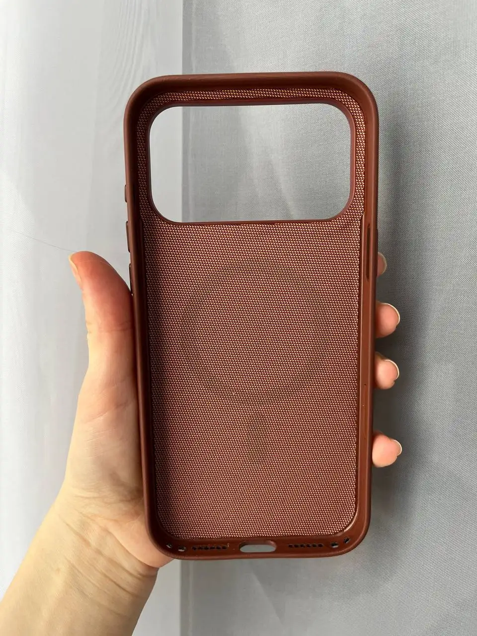 Продам два чехла на iPhone 17 Pro Max - Аксессуары для телефонов (Электроника) в Калининград