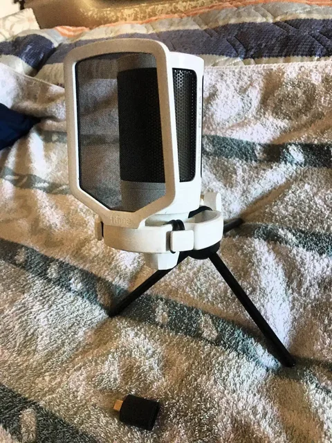 Продам микрофон Fifine Ampligame a6v - Электроника в Калининград